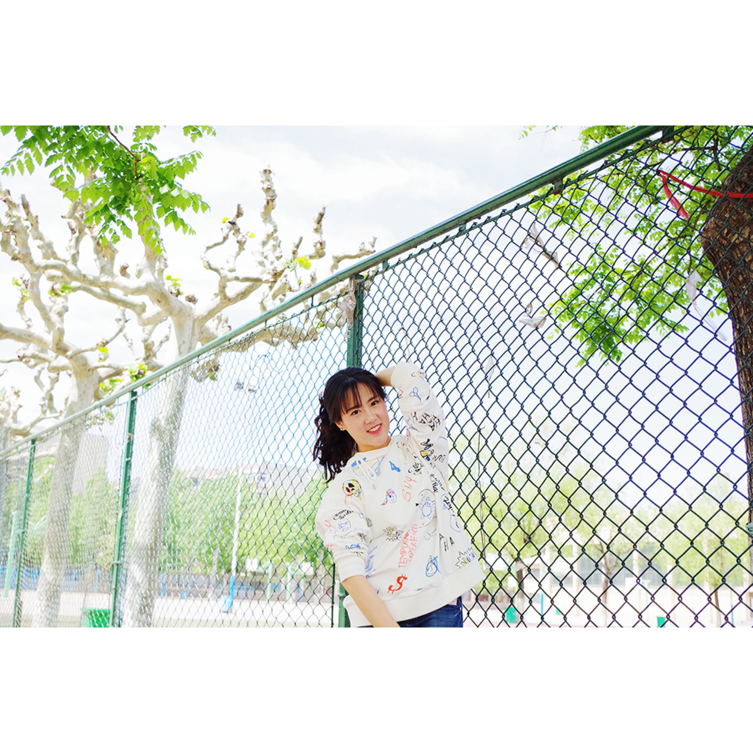 我就在这里，不离不弃 banner